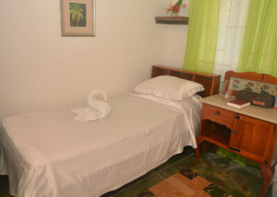 the-cholson-chalets-beachfront-traditional-guest-house-accommodation-charlotteville-tobago-20