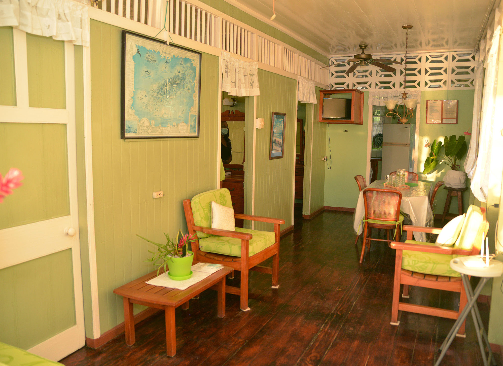 the-cholson-chalets-beachfront-traditional-guest-house-accommodation-charlotteville-tobago-31